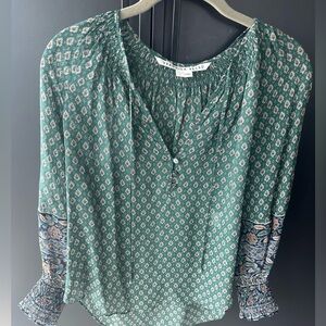 Veronica Beard “peasant” style blouse, size 6. New without tags. 100% silk.